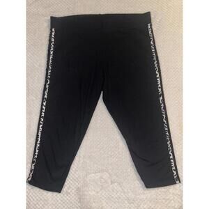 Torrid Active Capri sz 2